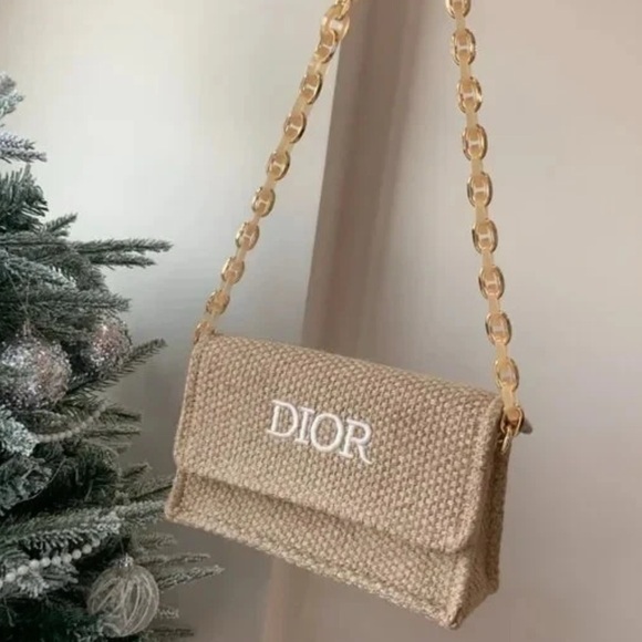 Source Unknown Handbags - Dior Beauty Rafia Handbag Jute Bag Natural NIB W/ Chunky Chain